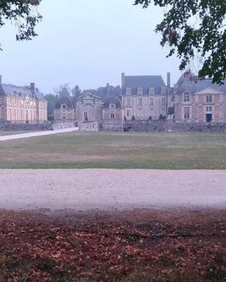 F2 au pied du château et à 15min de Center Parc