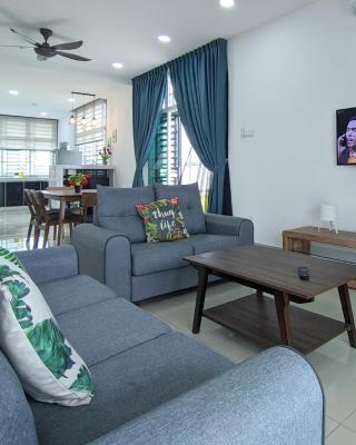 Desaru Comfy Home with Netflix Near Beach, Waterpark & BBQ