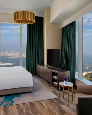 Avani Plus Palm View Dubai Hotel & Suites