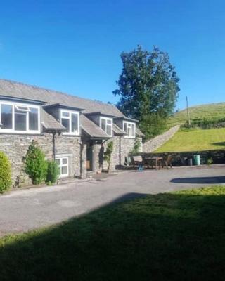 Beautiful 3-bed stone barn in idyllic Hawkshead