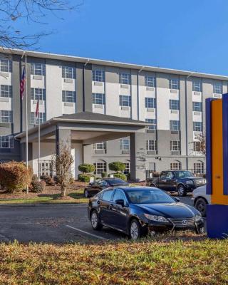 Comfort Suites Pineville - Ballantyne Area