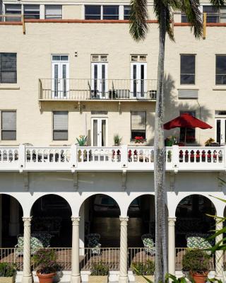 Palm Beach Historic Hotel with Juliette Balconies! Valet parking included!