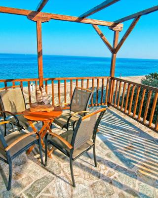 Flamingo Hotel Pelion - Seaside Superior Studios & Suites