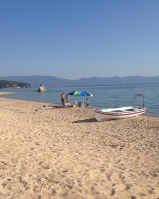 Ikidiki Beach Villa