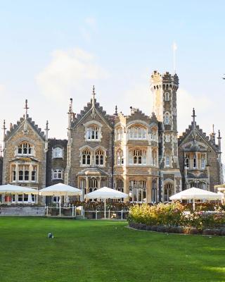 Oakley Court
