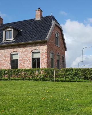 Fisherman s house near the Lauwersmeer