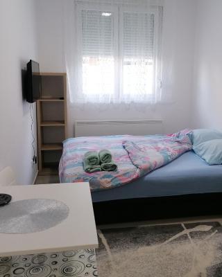 Apartman Holand 2