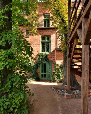 Gasthaus und Pension "Zum Hauenden Schwein"