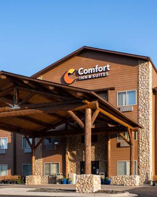 Comfort Inn & Suites Near Custer State Park and Mt Rushmore