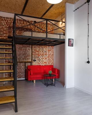 Толстой Loft