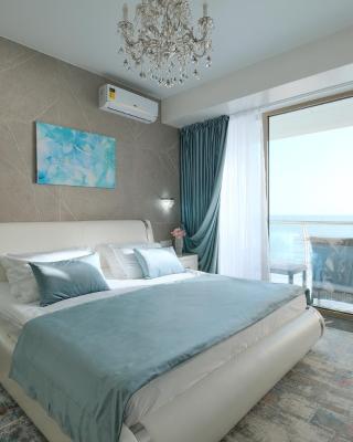 "Serenity Premium apartments" с панорамным видом на море