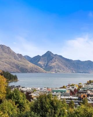 Queenstown House Bed & Breakfast and Apartments