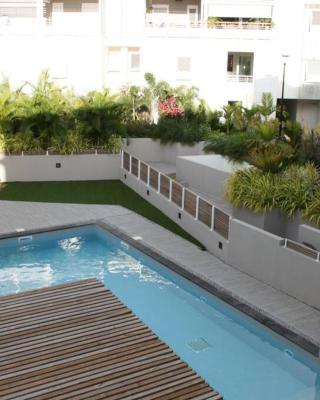 emplacement idéal, bel appartement de standing avec piscine à l'hermitage