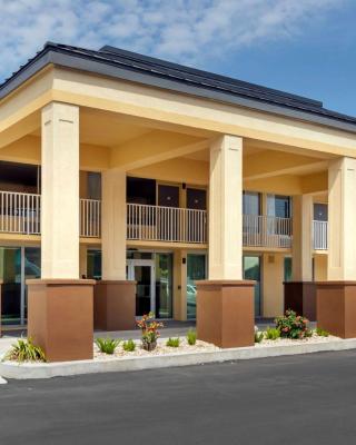 Quality Inn Saint Petersburg North-Tampa Bay