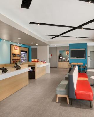 Avid hotels - Ft Lauderdale Airport - Cruise, an IHG Hotel