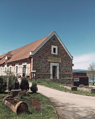 Hotel Jestřábí