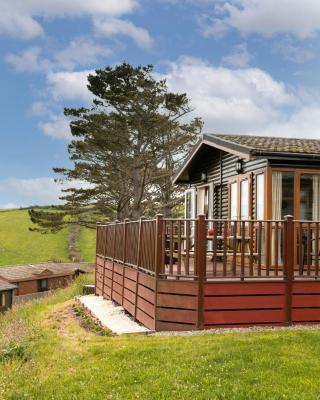 Finest Retreats - Whitsand Bay Lodge