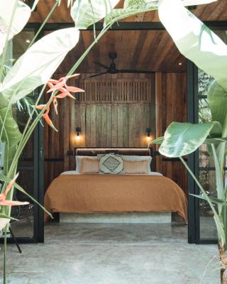 Surfing Temple Hotel Boutique