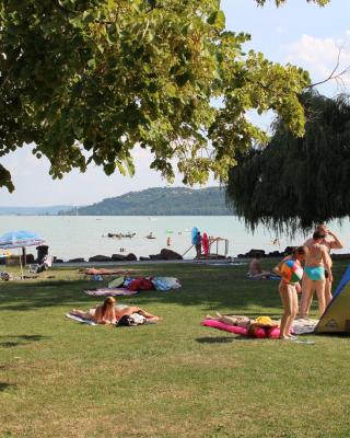 Happy Camp mobile homes in BalatonTourist Füred Camping & Bungalows