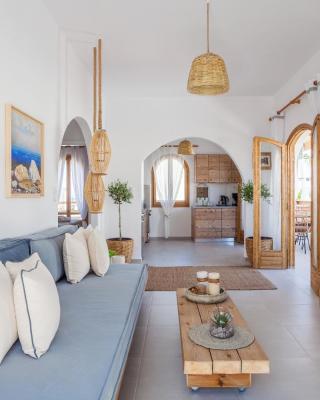 Sandy's Cycladic Style Apartment