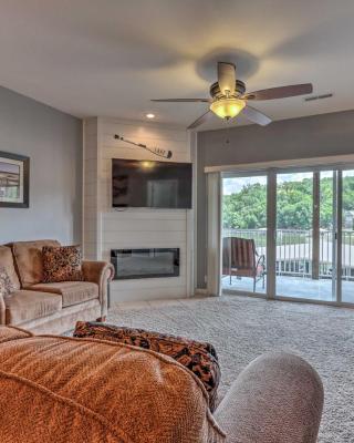 Idyllic Camdenton Condo with Community Pool and Lake!