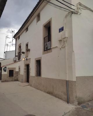 Albergue Turístico "San Blas" de Oliva de Plasencia