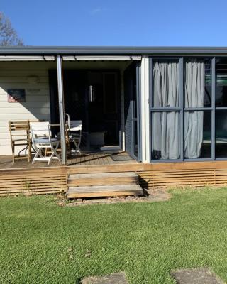 Te Puru B8 - 2 bedroom chalet