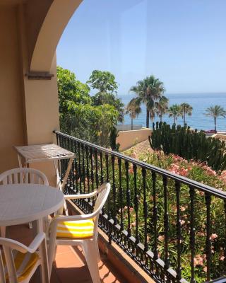 Fantástico Apartamento con vistas al mar zona Club la Costa Castillo Fuengirola