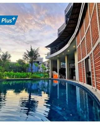 Atom Phuket Hotel -SHA Plus