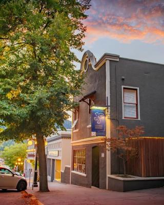 Dancing Bear Inn Hostel