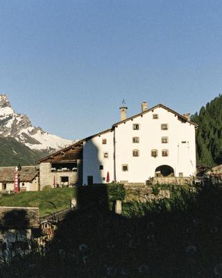 Hotel Weiss Kreuz