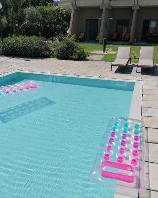 Endless Summer Pool Flat