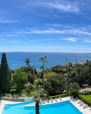 Super Cannes Sea Side