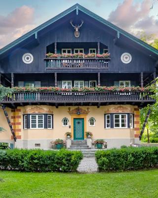 Villa Zollhaus Bed & Breakfast