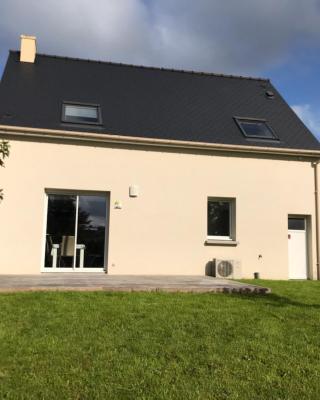 Flochouët - Maison avec jardin - Trélivan proche Dinan