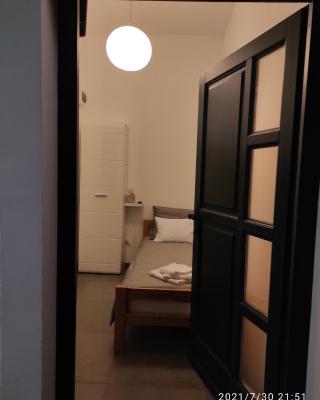 Room Anthea 2
