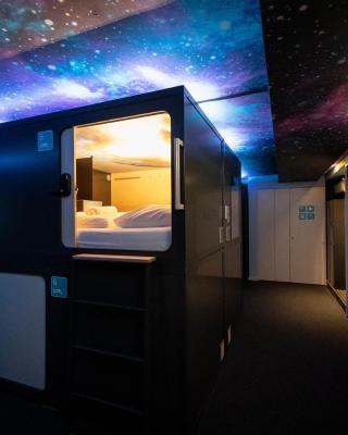 Capsule Hotel - theLAB