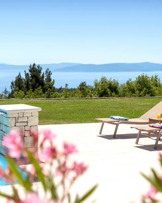 Luxury Panorama Vila with amazing Seaview in Gondolici 7 km from Rabac