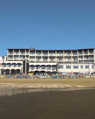 Sandringham Hotel - Seafront, Sandown - FREE Car Ferry