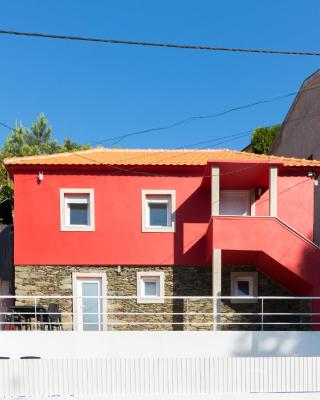 Red House Douro River Marina