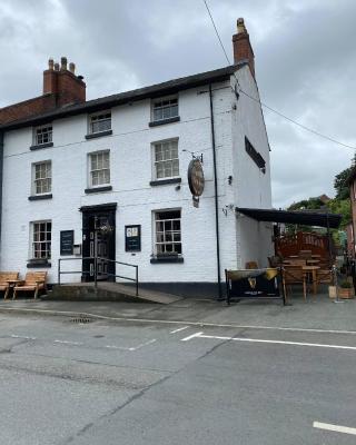 Old New Inn, Llanfyllin