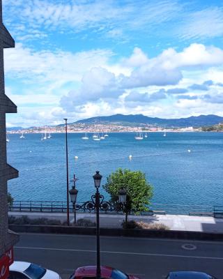 Estudio con vistas al mar en Baiona