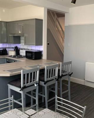 Modern fully refurbished 3 bedroom home