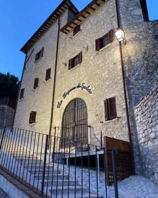 Villa con piscina "La Dogana di Spoleto "