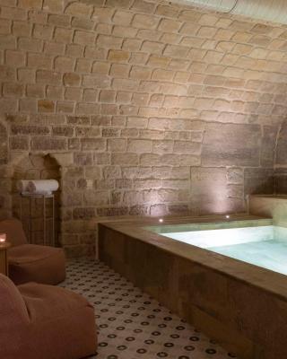 Le Petit Beaumarchais Hotel & Spa