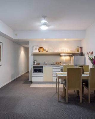 ZEN CITY & SEA Executive 1-BR Suite in Darwin CBD