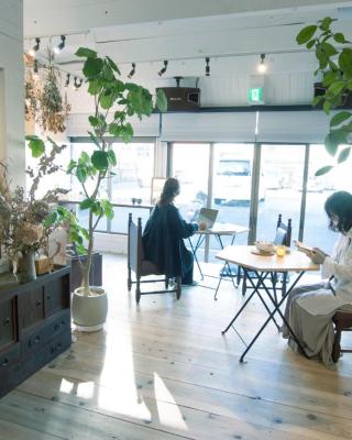 Atelier & Hostel Nagaisa-Ura