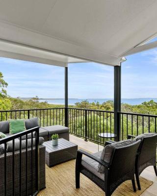 YARABIN - Luxury Home With Ocean Views
