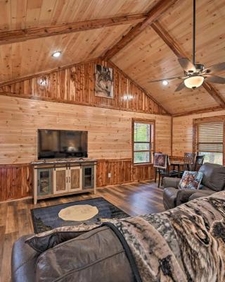 Cozy Broken Bow Cabin, Walk to the Lukfata Creek!