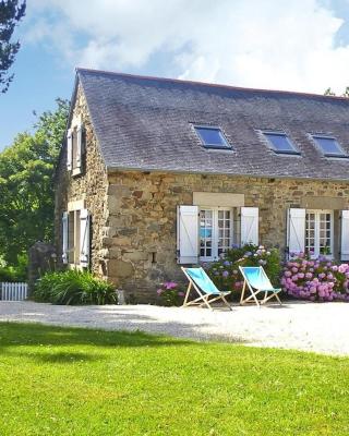 Beautiful country house on common property